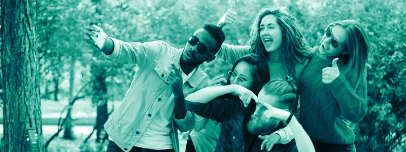 A group of young friends outdoors, the audience the pension had lost